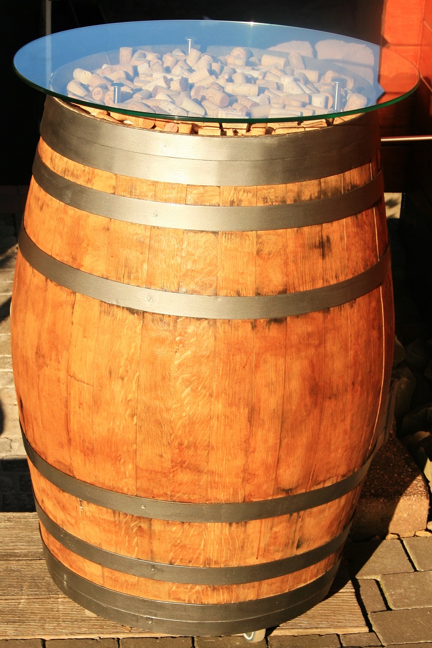 Stehweinfass mit Glasplatte